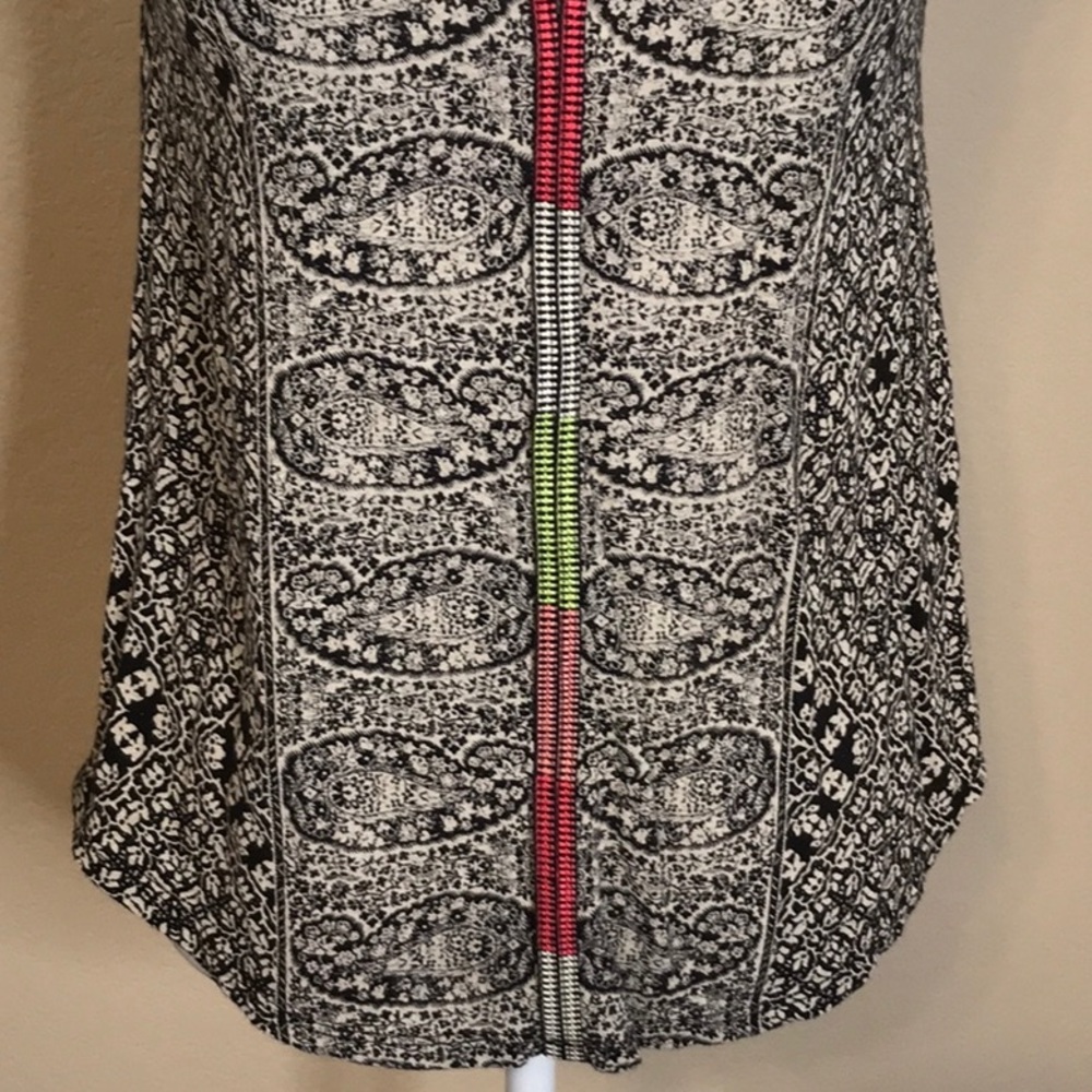 LUCKY BRAND Floral Paisley Tank - Picture 3 of 14